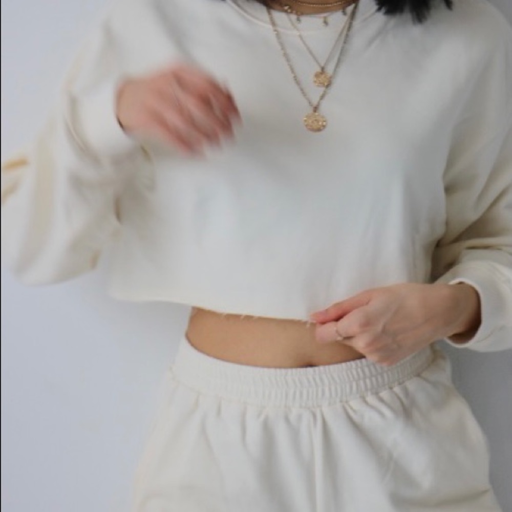 Cream Cropped Crewneck & Shorts Set - Picture 6 of 8